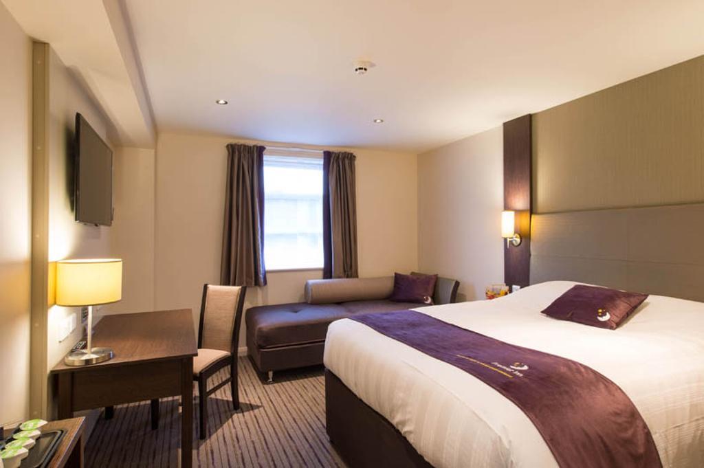 Premier Inn Inverness East Szoba fotó