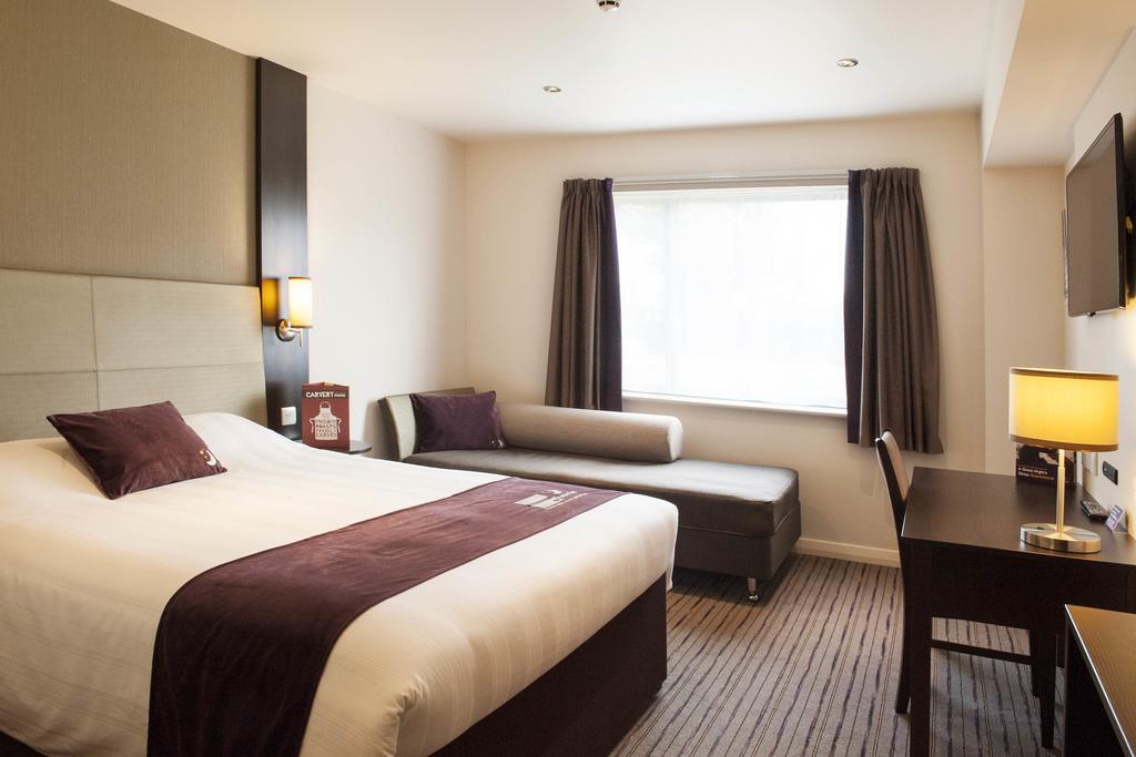 Premier Inn Inverness East Szoba fotó